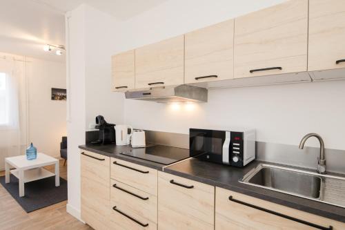 Issoire Apartment | Le stade