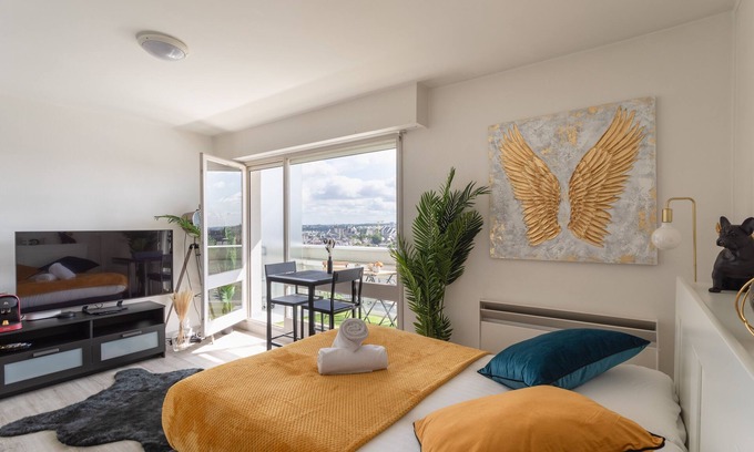 Bourg-l'Eveque Apartment | Le Studio de l'Ange - Vue imprenable