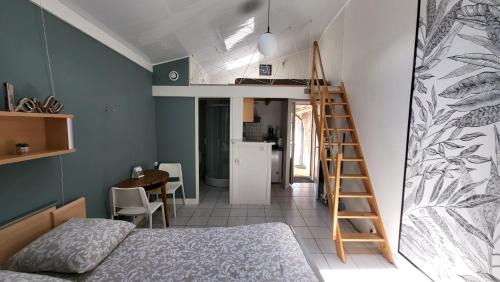 Le Poire-sur-Vie Apartment | "Le studio"