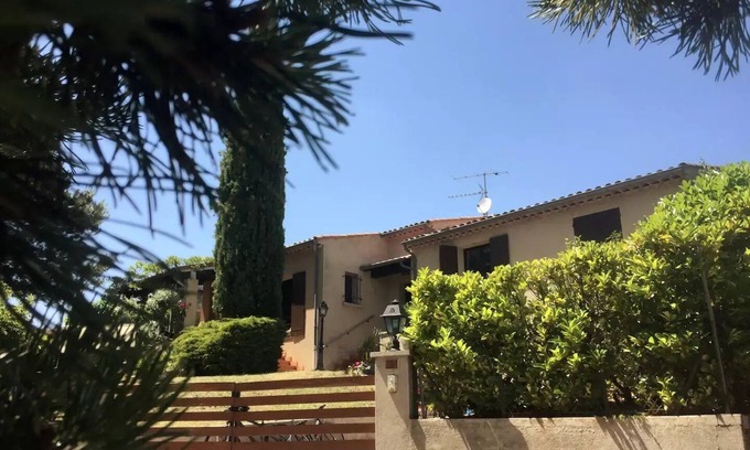 Dieulefit Apartment | Le Studio Terrasse Dieulefitois, à 4mn à Pied du Centre Bourg