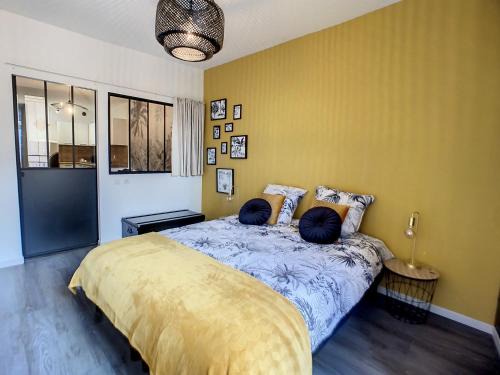 Bourgoin-Jallieu Apartment | Le Temps d'une Pause