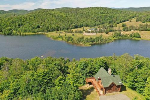 Saint-Faustin-Lac-Carre Ski Chalet | Le Tranquille