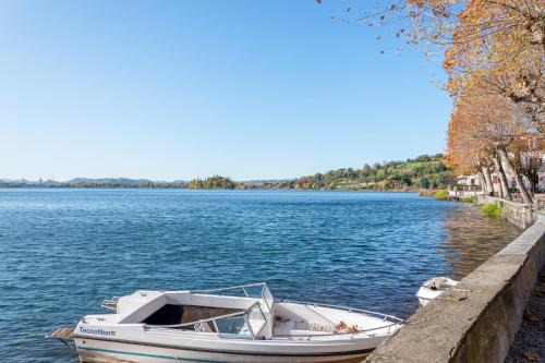Pusiano Apartment | Le tre Ninfee di Pusiano! Free Parking