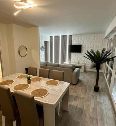 Saint-Dizier Apartment | Le Tropical Home