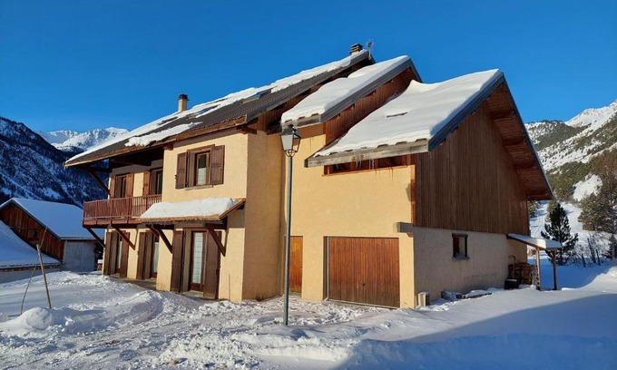 Nevache House | Le Vallon des âmes - Large house for 15 people in Roubion