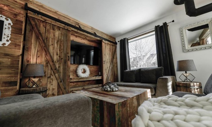 La Malbaie Ski Chalet | Le Vanilee - Les Chalets Spa Canada