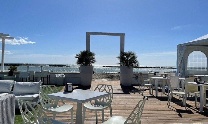 Lido delle Nazioni Apartment | Le Vele Holiday House (three-room apartment - 2 bedrooms - with pool)