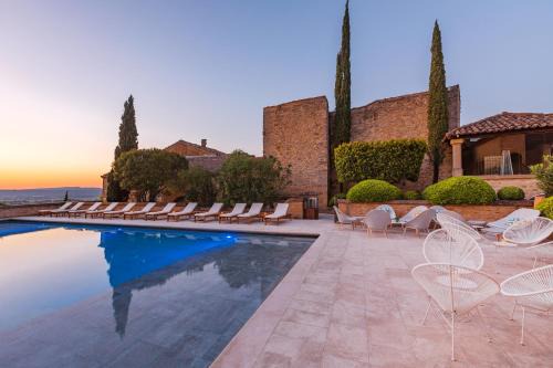 Castillon-du-Gard Hotel | Le Vieux Castillon