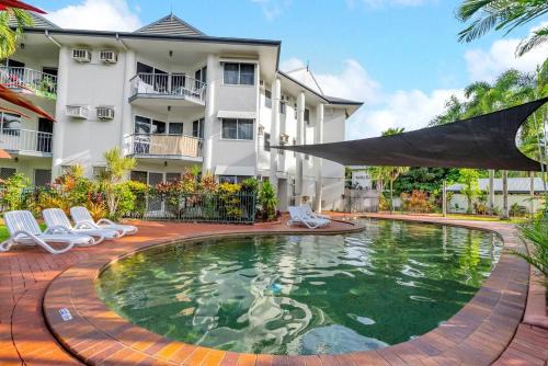 Cairns Apartment | Leafy Solace - A Contemporary Cairns City Hideaway