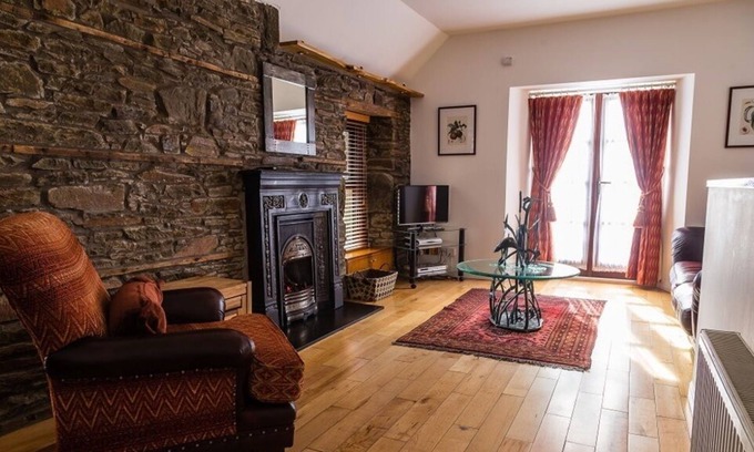 Murthill House | Leannan Boathouse