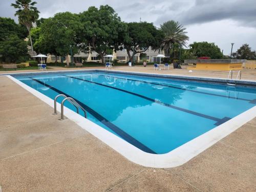 Lecheria Apartment | Lecheria con vista al mar