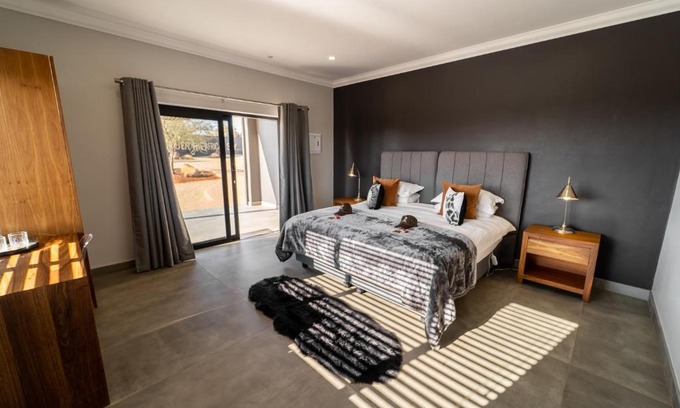 Tokologo House | Leeuwkop Hunting Safaris