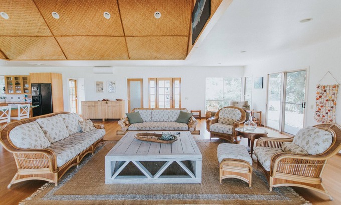 Hamakuapoko House | Legal 3 Bedroom home on a small Haiku farm. Close to beaches and Paia