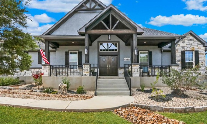 Spring Branch House | Legends at Canyon Lake