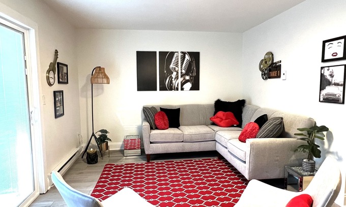 Lake Geneva Apartment | ^Legends by the Lake^ Downtown Lake Geneva