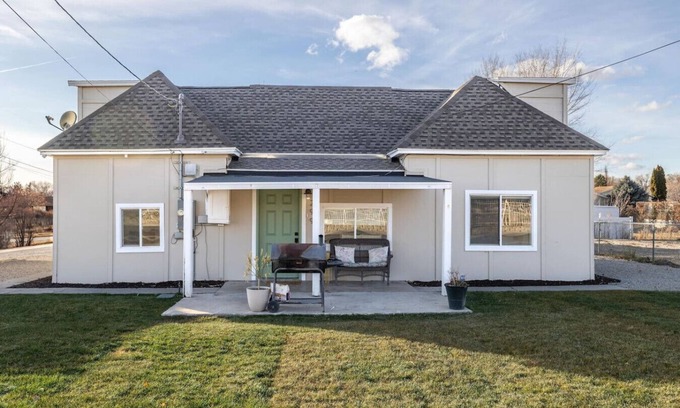 Lehi House | Lehi Bungalow | Massage* | Patio