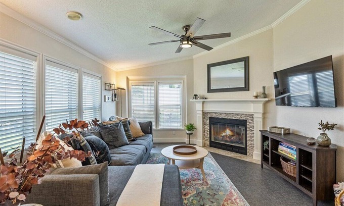 Lehi House | Lehi MTR- 30 days, pets, garage