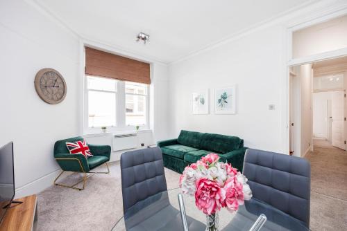 London City Centre Apartment | Leicester Square Apartment
