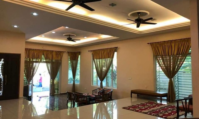 Kampung Lubok Ayer House | Leissa Homestay