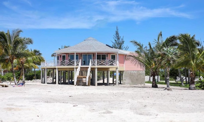Current House | Leisure Beach Ocean Retreat