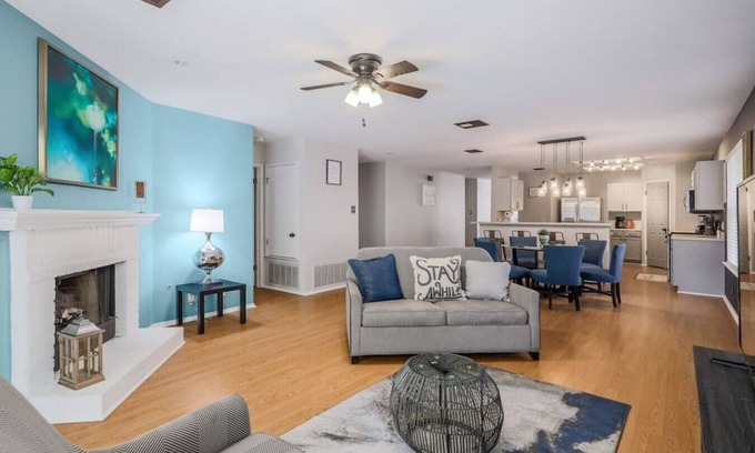 Leander House | Leisurely Leander Home Perfect For Large Families!