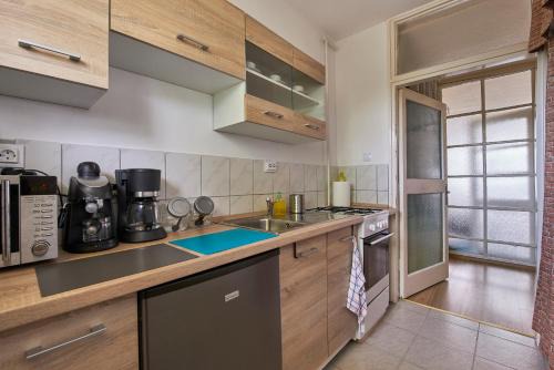 Ujpest Apartment | LEM Suburban Apartment