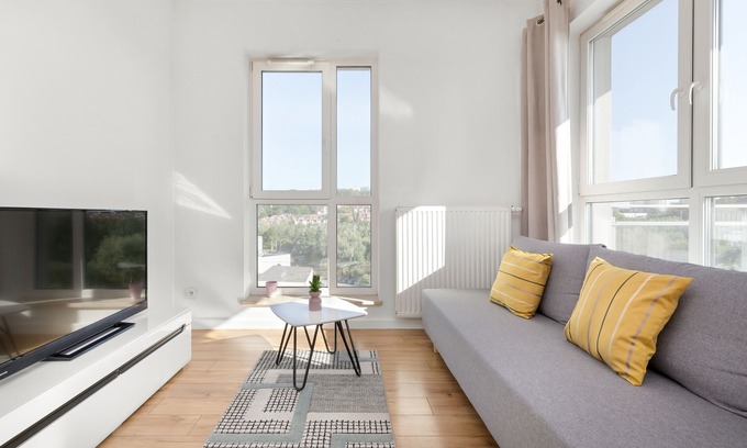 Piecki-Migowo Apartment | Lema 2C | Wifi, 2 Bedrooms, Balcony, Parking, Gdansk