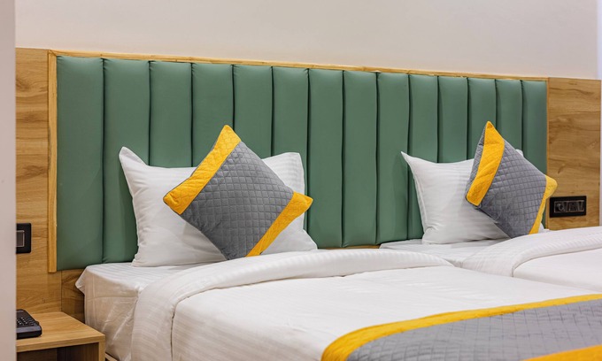 Kukatpally Housing Board Colony Hotel | Lemonridge Hotels KPHB