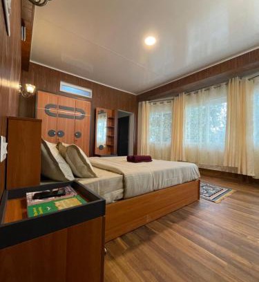 Kurseong House | Lemos Cafe and Homestay
