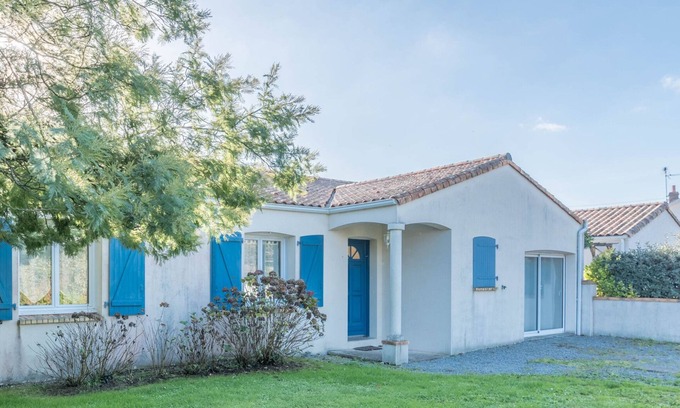 Prefailles House | Lenerie - 800m plage - Wifi - Parking