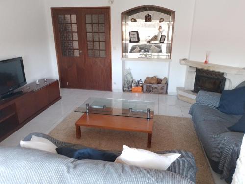Carvoeira Apartment | Lenny's house