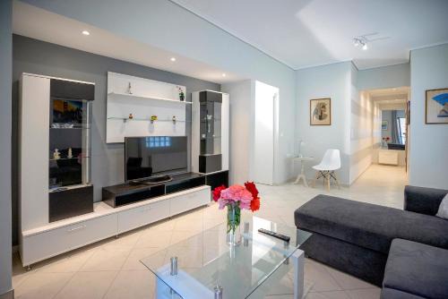 Papagou-Holargos Apartment | Leo's home