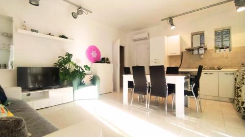Milano Marittima Apartment | Leo's Villa