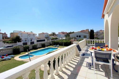 Empuriabrava Apartment | LEON INMO Apartment Bella - 10412