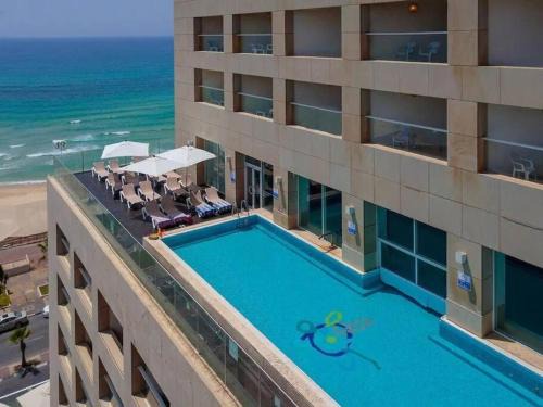 Bat Yam Apartment | Leonardo Arena hotel ,Very luxury suite, high floor, 1st line