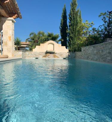 Tourrettes-sur-Loup Bed & Breakfast | Les 4 éléments