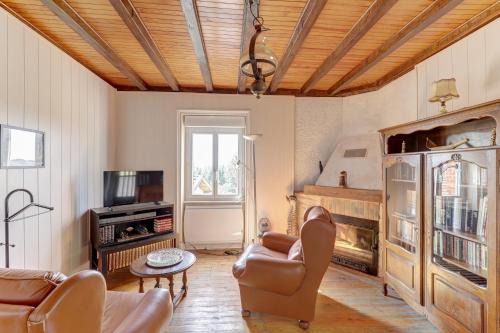 Arconsat House | Les Bois Noirs - appt vue montagne
