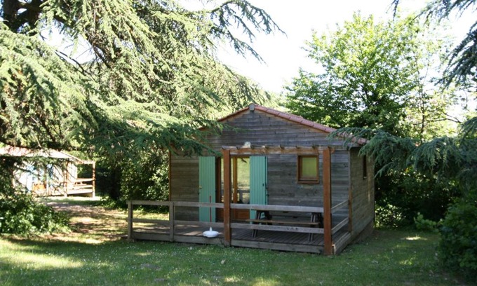 Saint-Julien-Molin-Molette Ski Chalet | Les Chalets du Domaine des Soyeux