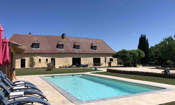 Lalinde Bed & Breakfast | Les Chambres D'hôtes du Domaine des Deux Ânes Dans un Calme Absolu