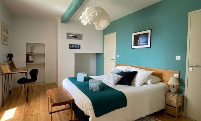 Sepx Bed & Breakfast | Les Chambres des 3 Chouettes - Normandy room