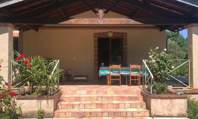 Montauban House | Les Dames Noires