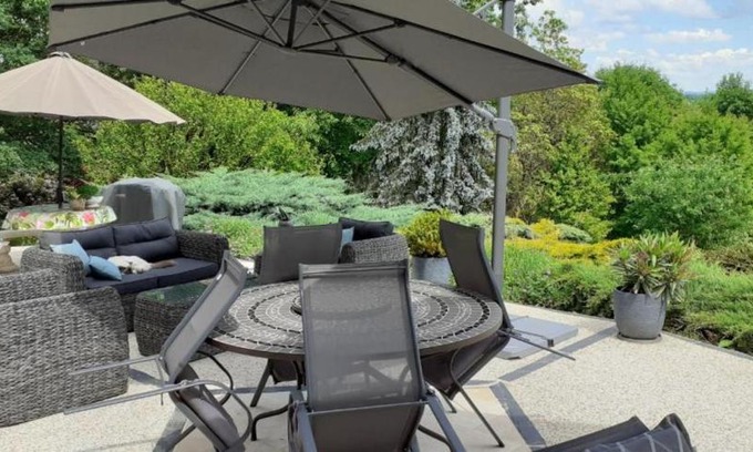 Saint-Denis-des-Murs Bed & Breakfast | Les deux chenes