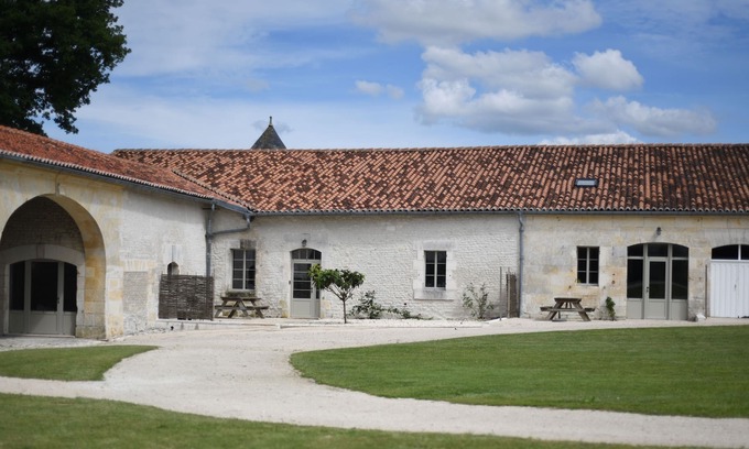 Reaux House | Les Etables - Sleeps 6 (3 Bedroom) - Stylish Cottage With Heated Pool