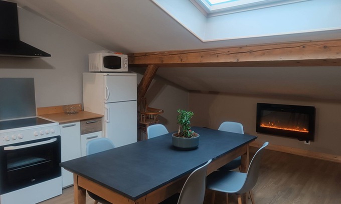Septmoncel les Molunes Apartment | Les Etoiles de Bevy/Holiday rental Gîte Lynx Haut Jura