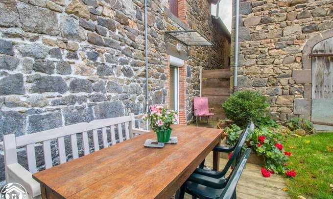 Charbonnieres-les-Varennes House | Les Canaillous - Charbonnieres-les-varennes
