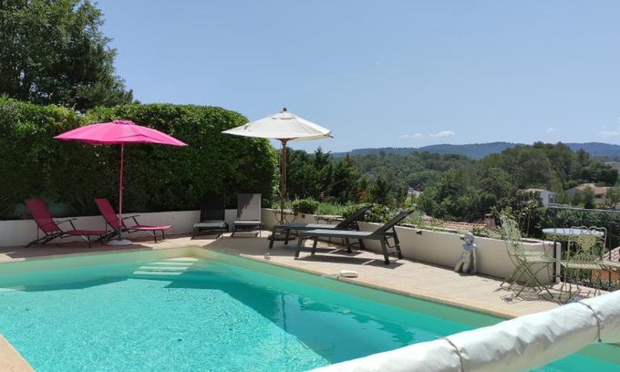 Carces Bed & Breakfast | Les Hauts de Carcès