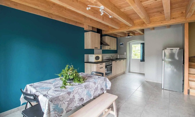 Job House | Les Hirondelles - JOB