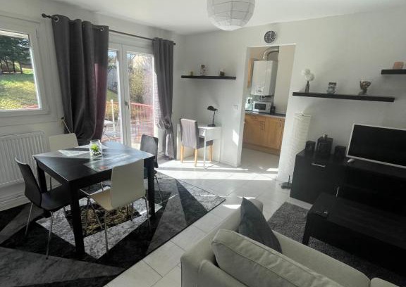 Luxeuil-les-Bains Apartment | Les Jonchères