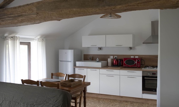 Dompierre-les-Ormes Cottage | "LES LISERONS" gite/apartment of 48m²