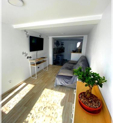 Rai Apartment | Les Papillons Studio La Foulnerie avec cour autonome 61270 Rai proche 61300 l'Aigle -Sanateflo-
